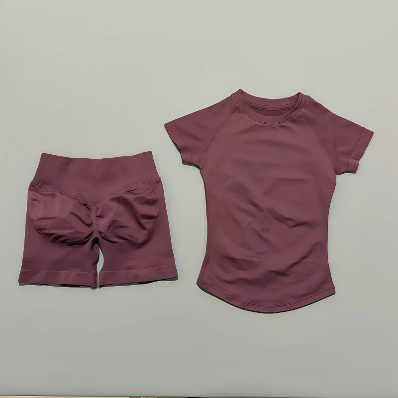 Conjunto Deportivo para Mujer de 2 piezas - Top Deportivo y Calza Corta de Compresión