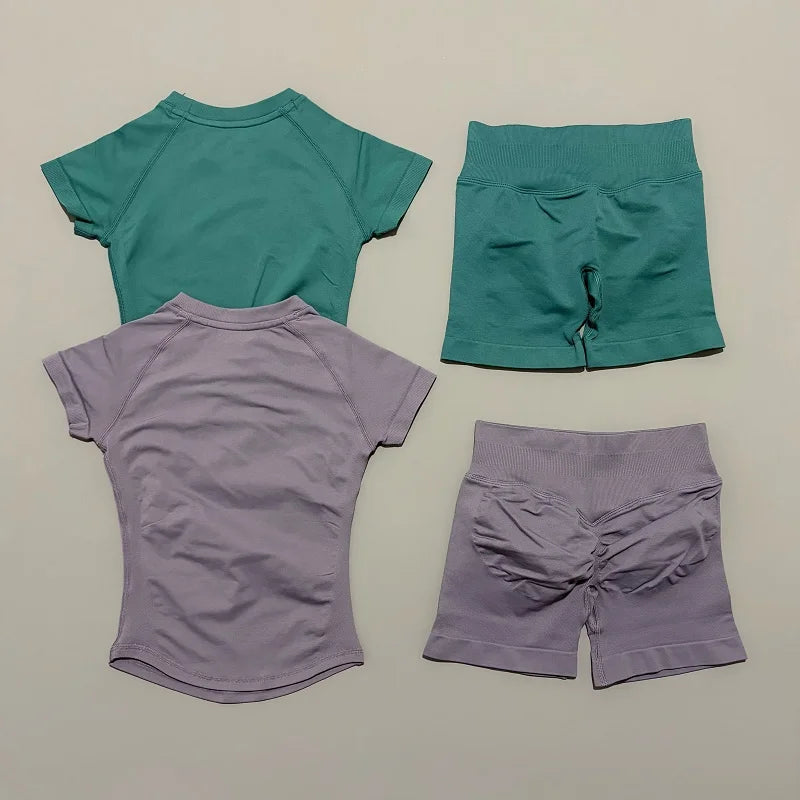 Conjunto Deportivo para Mujer de 2 piezas - Top Deportivo y Calza Corta de Compresión