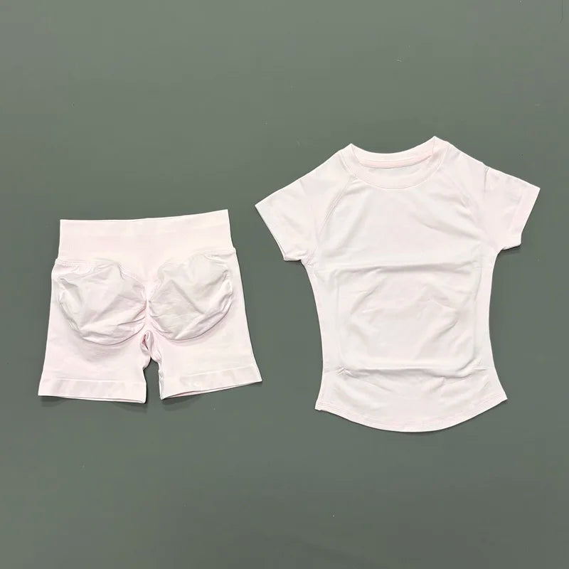 Conjunto Deportivo para Mujer de 2 piezas - Top Deportivo y Calza Corta de Compresión