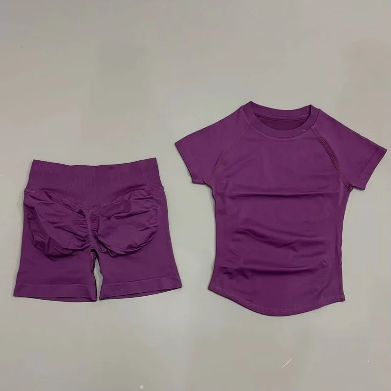 Conjunto Deportivo para Mujer de 2 piezas - Top Deportivo y Calza Corta de Compresión