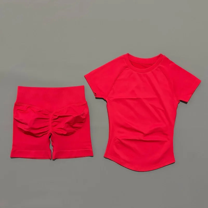 Conjunto Deportivo para Mujer de 2 piezas - Top Deportivo y Calza Corta de Compresión