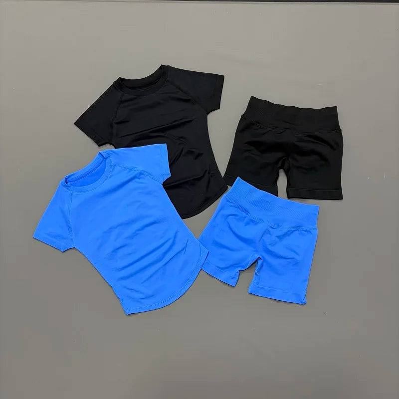 Conjunto Deportivo para Mujer de 2 piezas - Top Deportivo y Calza Corta de Compresión